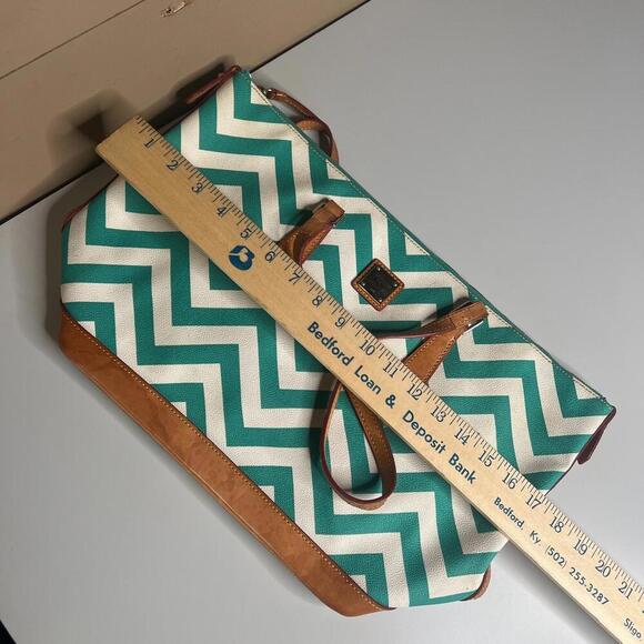 Dooney & Bourke Chevron Tote Bag – Teal & White Canvas with Leather Trim - Picture 4 of 10